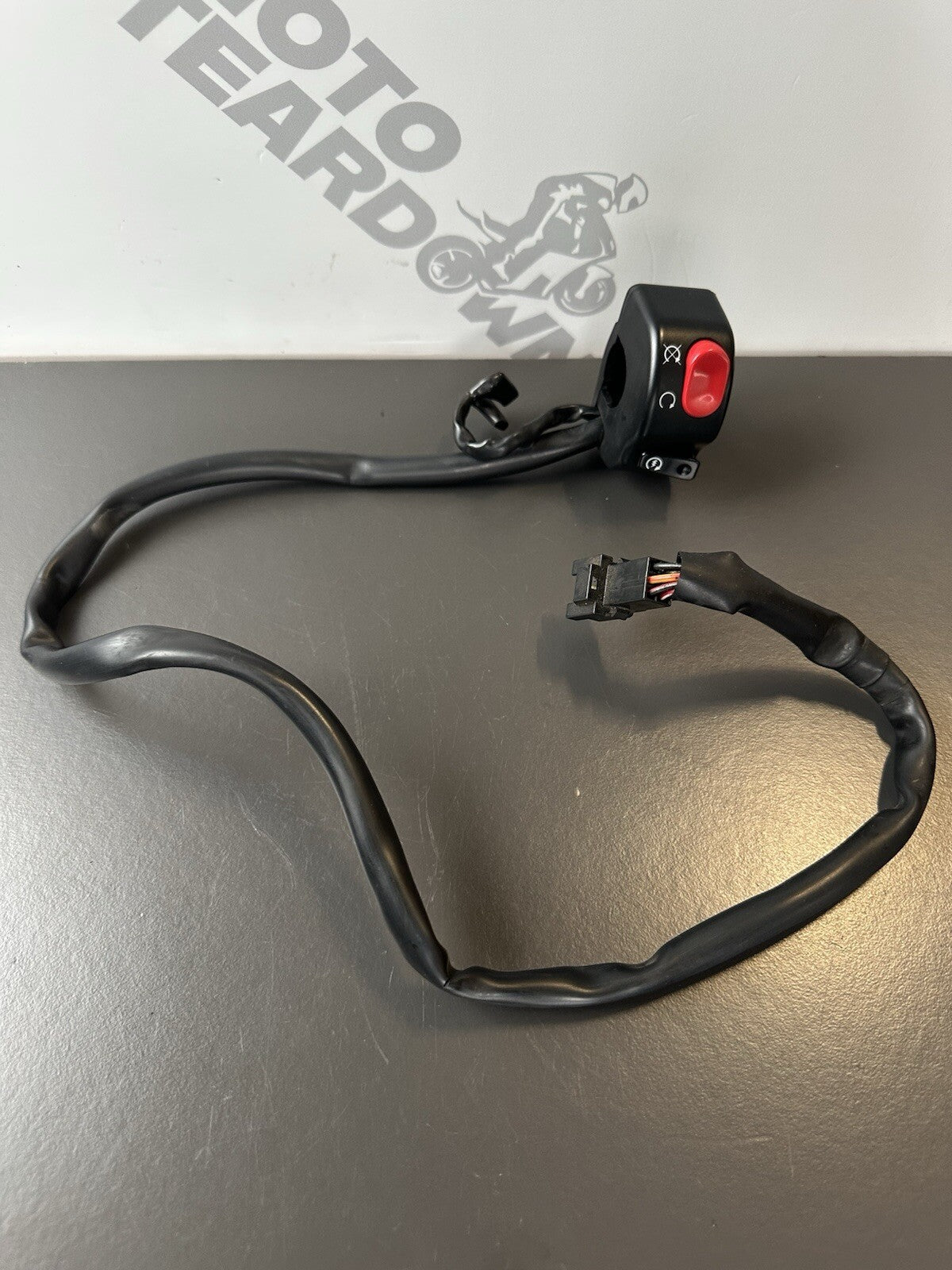 TRIUMPH STREET TRIPLE 675R 675 R/H Right Switchgear T2049255 Right Switch 2011