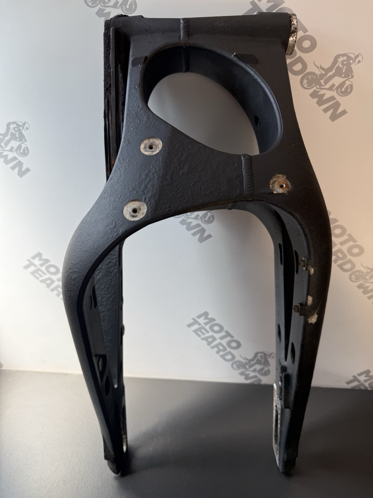 TRIUMPH STREET TRIPLE 675R SWINGING ARM SWING ARM 675R Swing Arm 2008-2011 OEM