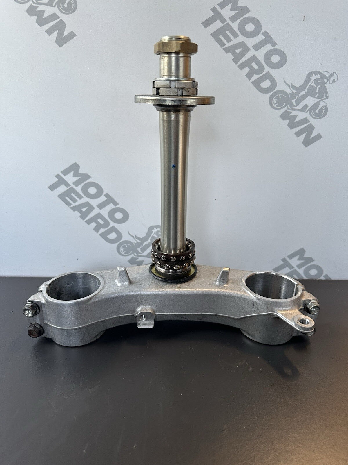 Suzuki GSXR600 GSXR750 Bottom lower fork yoke clamp & fittings 2011 - 2017 L1-L7