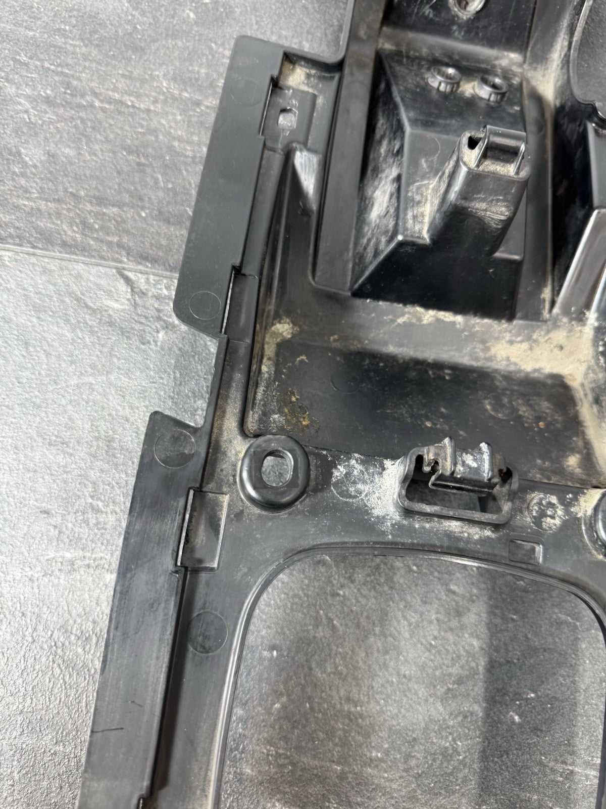 Yamaha YZF R125 R 125 2014 Subframe Undertray Panel 26983 Mile 2008-2018 OEM