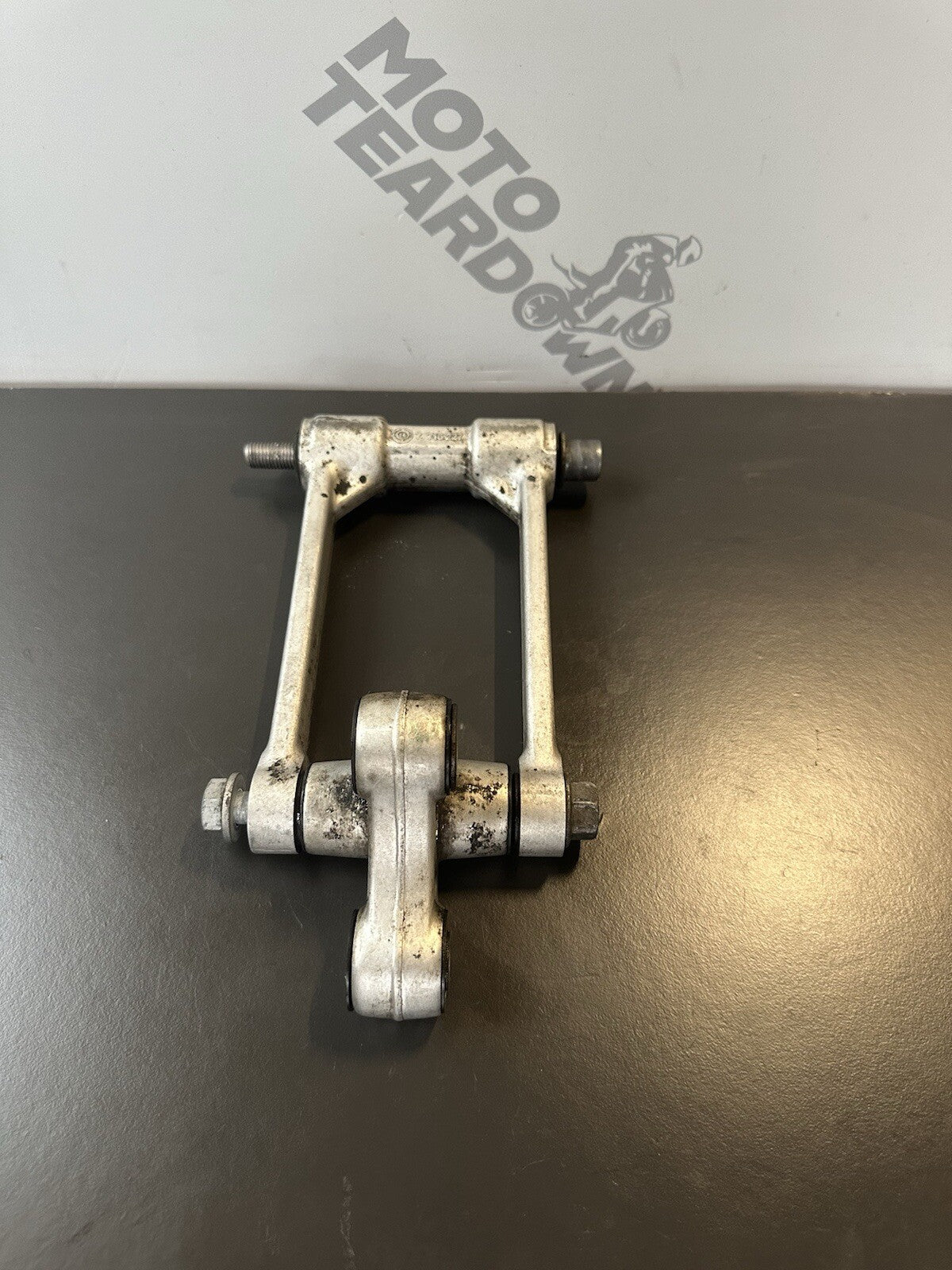 BMW S1000R REAR SHOCK LINKAGE BMW S 1000 R Rear Linkage 2014-2020 7716227 OEM