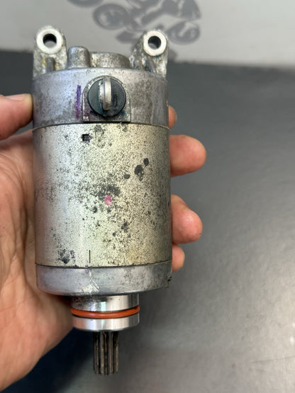 f8bec2c0-87f6-47c3-818d-8d41147f02dc