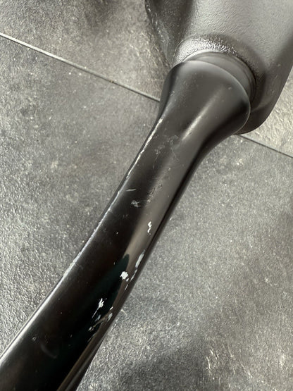 5b913d5c-7e2a-4f86-9b38-ea190bcc8652