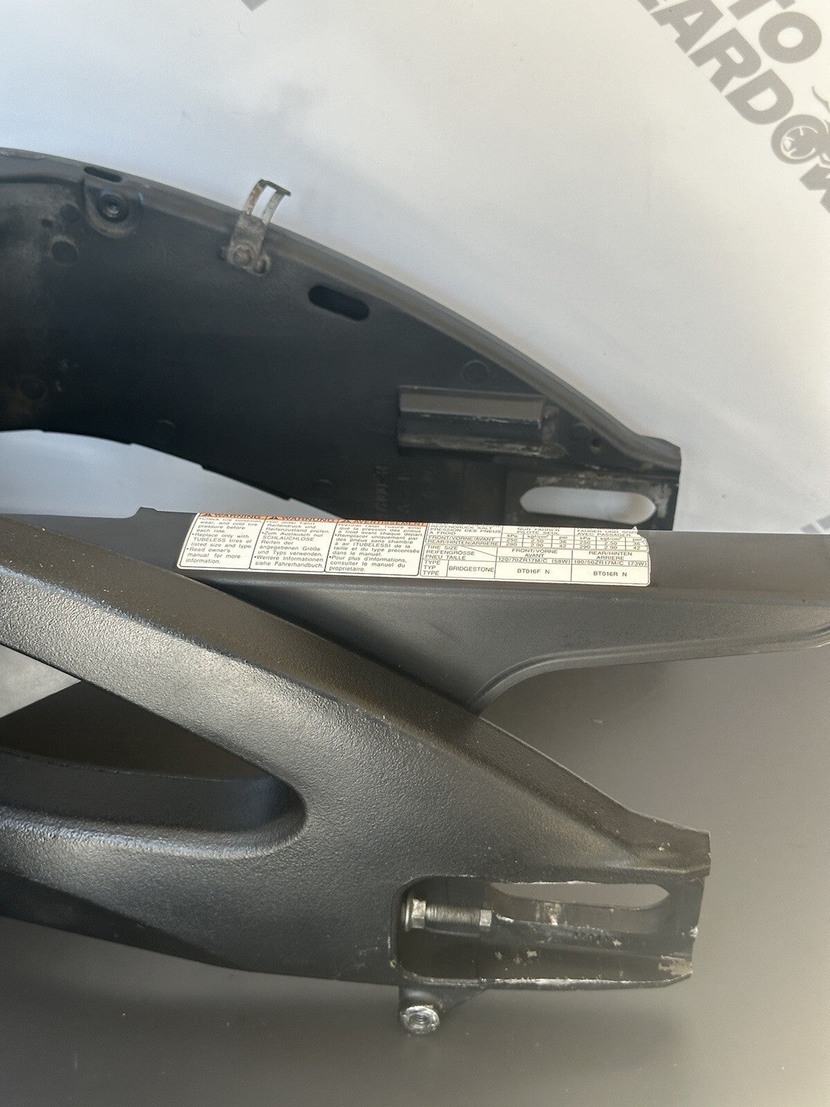 SUZUKI GSXR 1000 2009-2016 REAR SWINGARM BLACK SWINGING ARM OEM GSXR SWINGARM