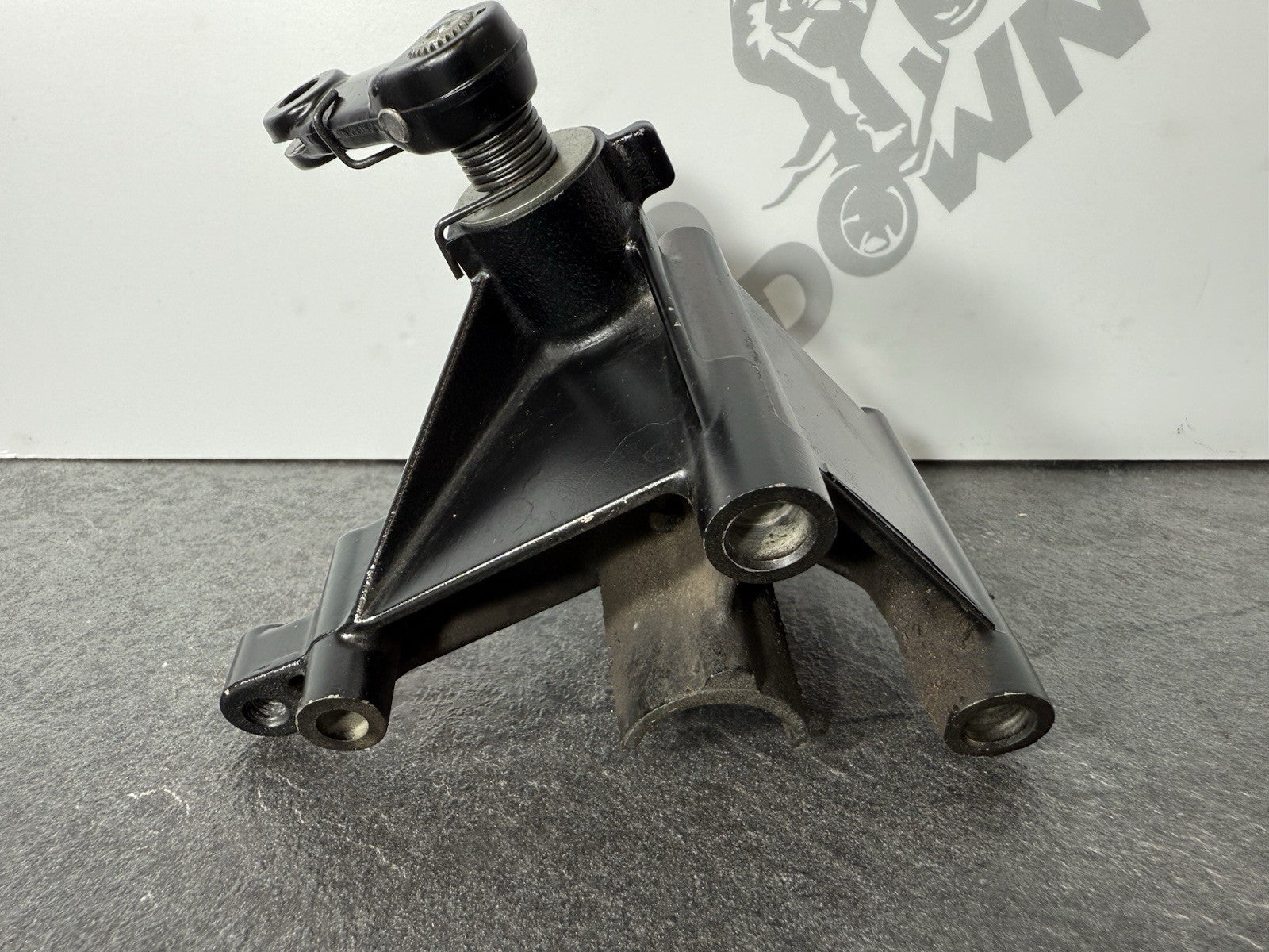 Suzuki GSXR 1000 R 2019 Clutch Release Mount Bracket 2017-25 OEM MM
