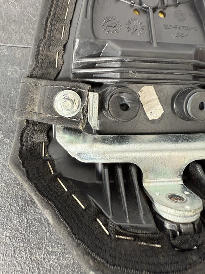 Yamaha YZF R125 R 125 2014 Seat Pillion Seat Rear Seat 26983 Miles 2008-2018 OEM