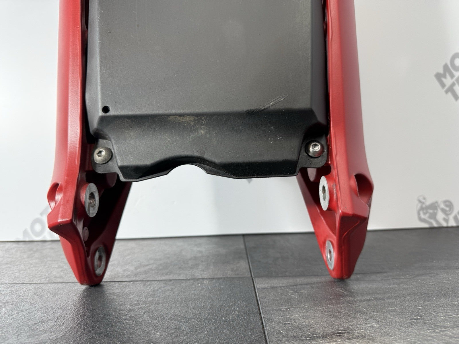 e741c56c-18f2-4d54-a98a-3604fac2e55f