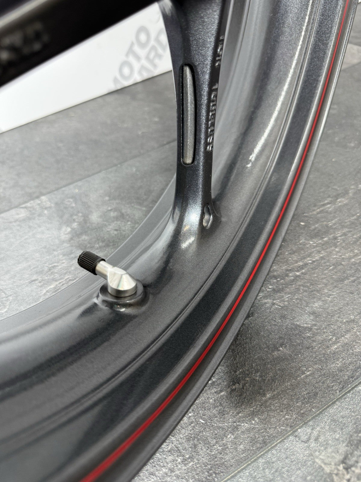 000399e7-05b3-4cad-95c3-2081edd4c306