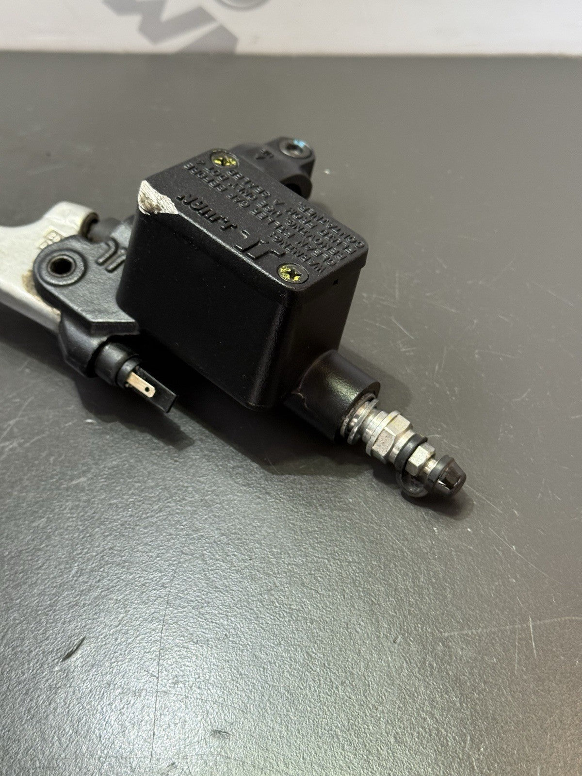 2ea875e4-f3a7-4a64-9de6-51011ebe0023