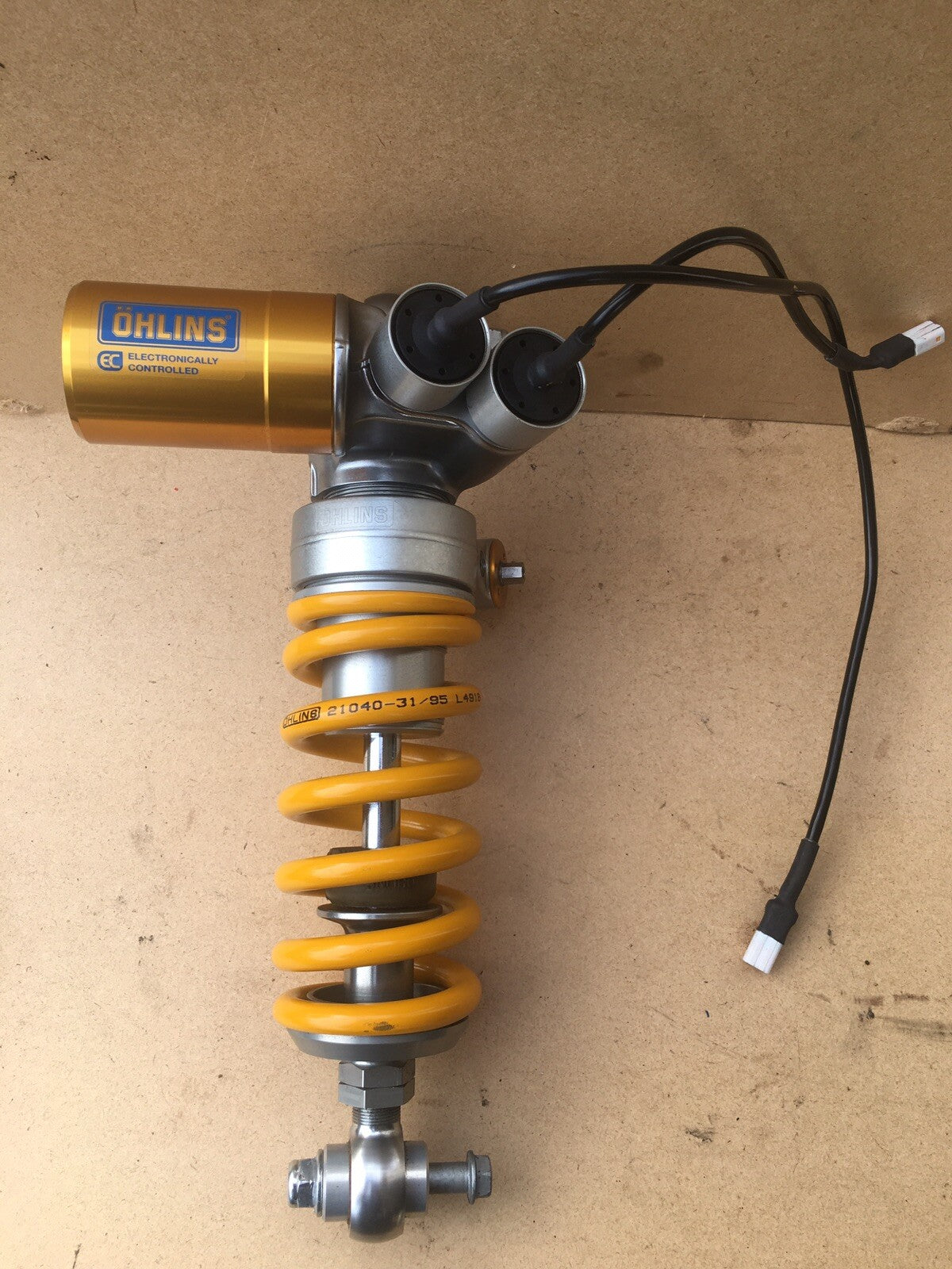Aprilia Tuono V4 Factory Ohlins TTX rear Shock Ohlins TTX Rear suspension TTX