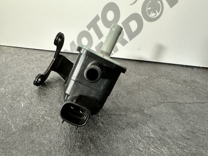 Triumph Street Triple 765 RS 2022 EVAP Purge Valve 2751 Miles 2020-2023 OEM