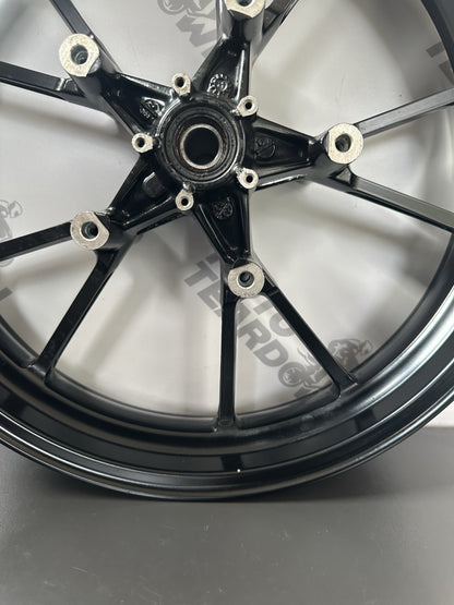 Triumph Speed Triple 1050 Front Wheel Front Rim 2011-2015 120/70 ZR17 OEM