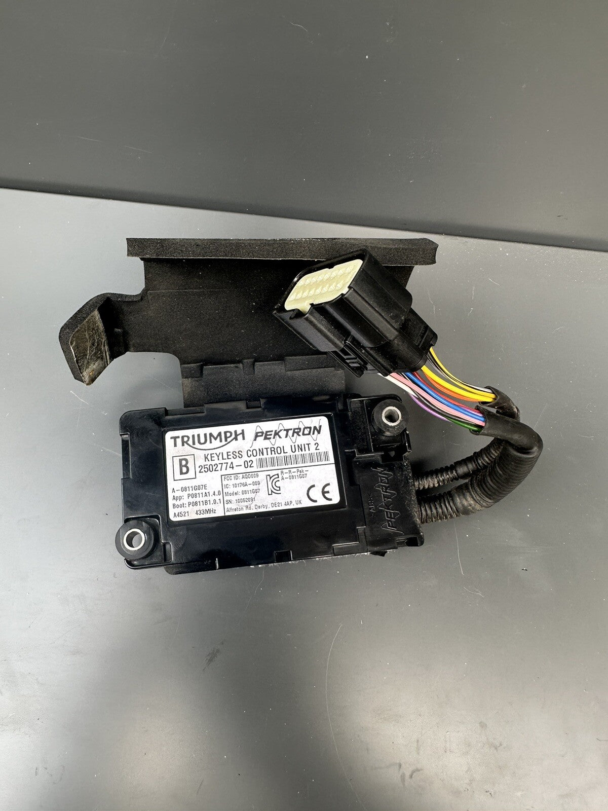 Triumph Speed Triple 1200 RR 2022 Keyless Control Unit T2502774 1200RR KCU OEM