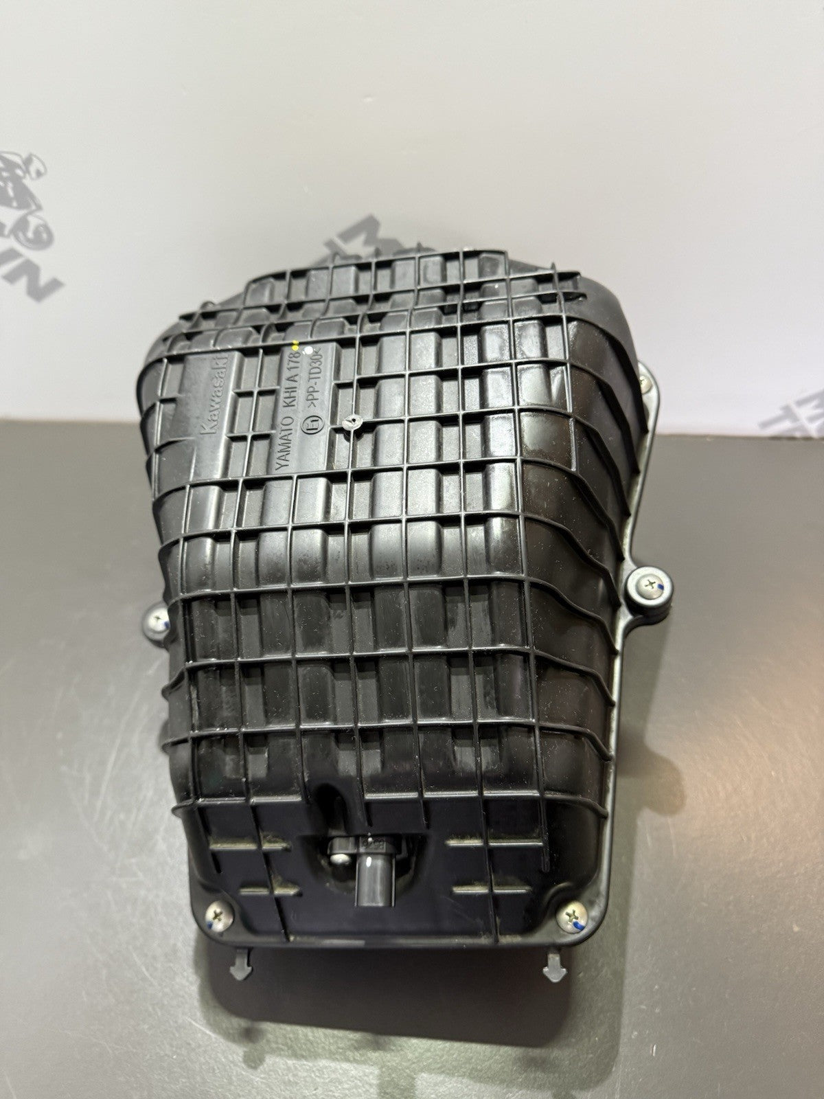 e12c99a8-c119-4a51-a380-1132a49bfa62