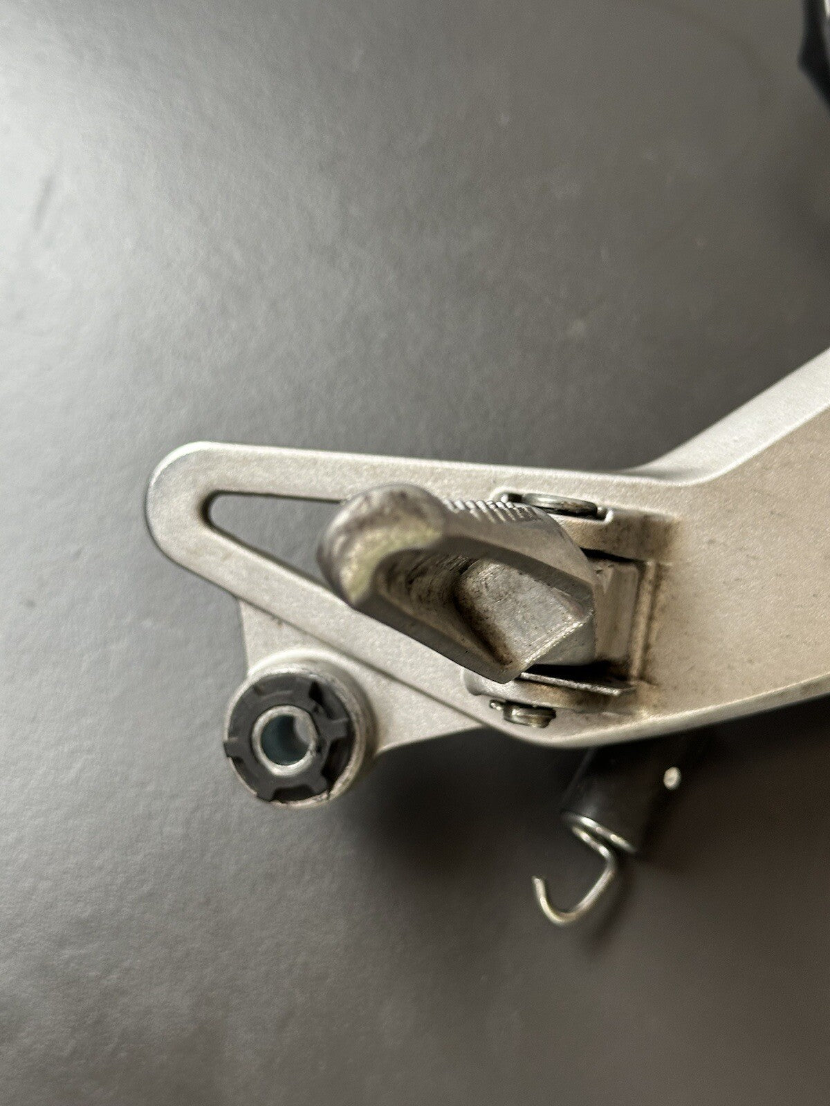 HONDA MSX125 GROM Front Right Footrest FRONT RIGHT HANGER YEAR 2023 Onwards OEM