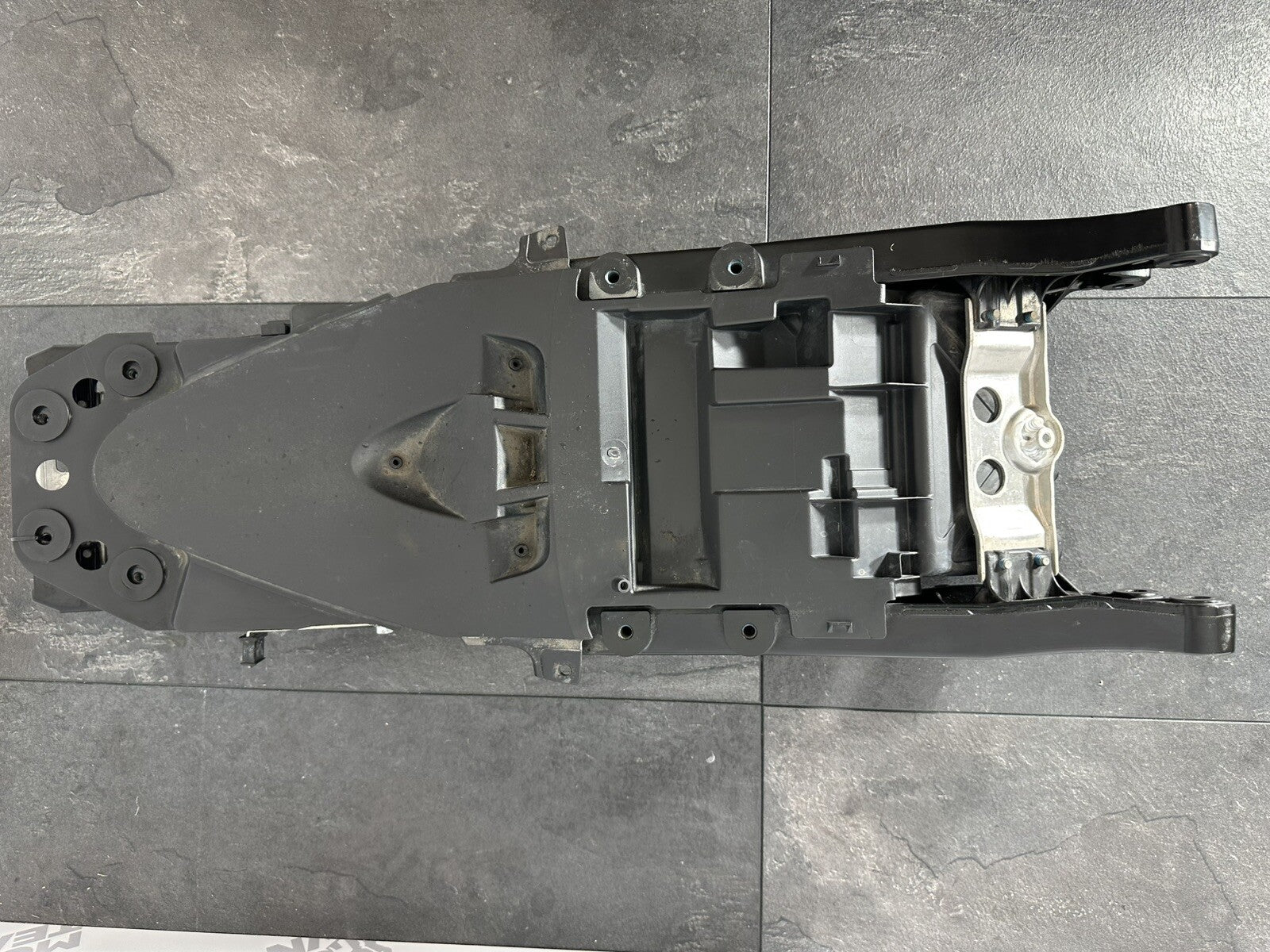 Suzuki GSXR 1000 2014 Rear Subframe & Undertray 22774 Miles 2009-2016 OEM