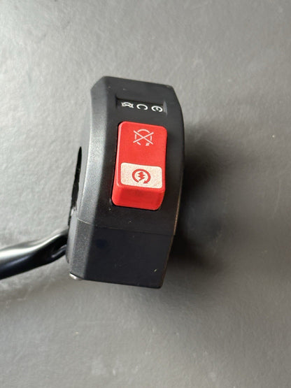 KTM 790 Right Switch 790 Right Kill R/H Right Switchgear 2018-2021 - 76011074000