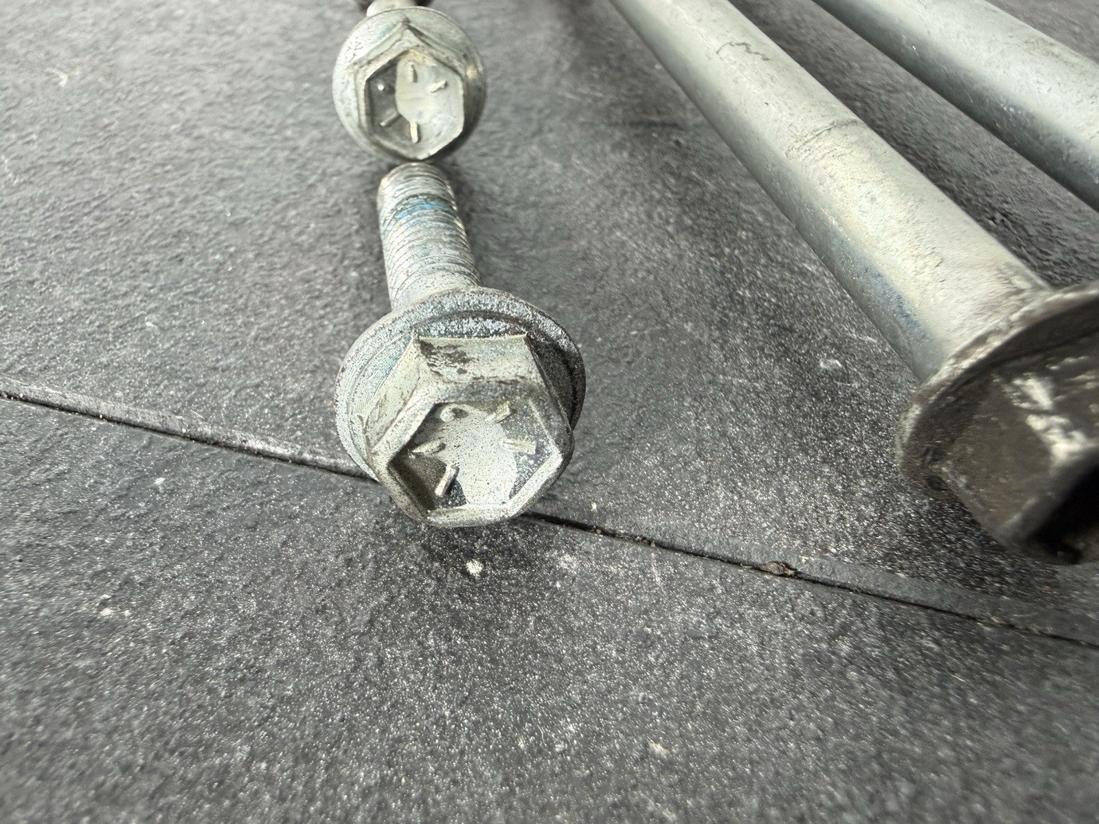 c439b389-9e1a-41e9-94d4-a39a3be92011