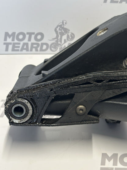 TRIUMPH STREET TRIPLE 675R SWINGING ARM SWING ARM 2011 675R Swing Arm OEM