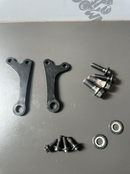 bolts & brackets for a Yamaha MT07 2022 MT07 Engine Mount Bolts NOT COMPLETE SET