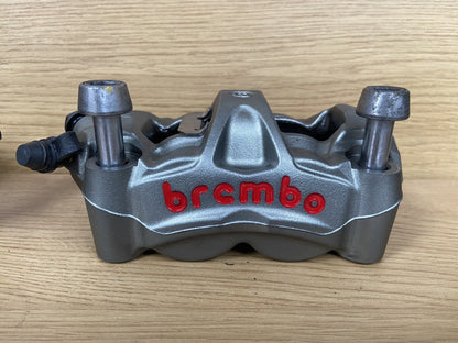 Triumph Street Triple 765 RS BREMBO FRONT BRAKE CALIPERS Brembo Monobloc M50 OEM