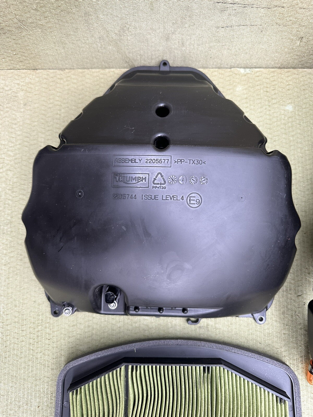 TRIUMPH SPEED TRIPLE 1200 RR RS Airbox Triumph Speed Triple 1200 RR RS Air Box