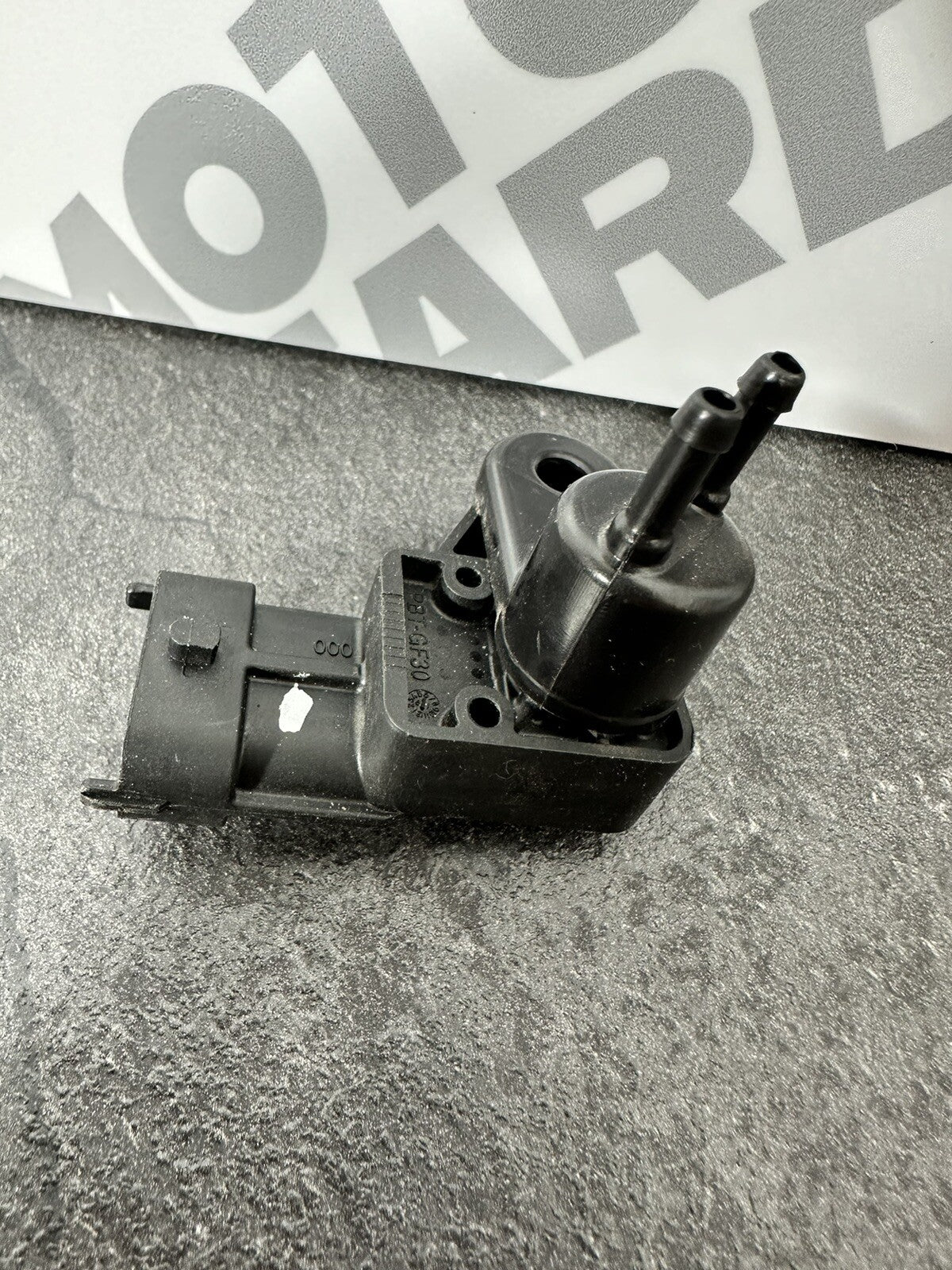 Aprilia Tuono V4 1100 Factory 2020 BOSCH Air Flow Sensor 6889 Miles OEM 2019
