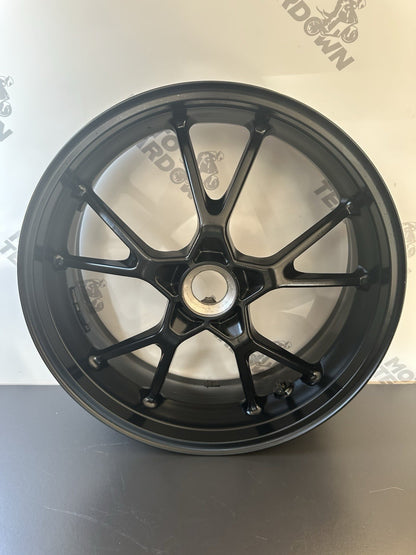 TRIUMPH SPEED TRIPLE 1050 REAR WHEEL Rear Rim 2011-2015 1050 Rear Wheel OEM