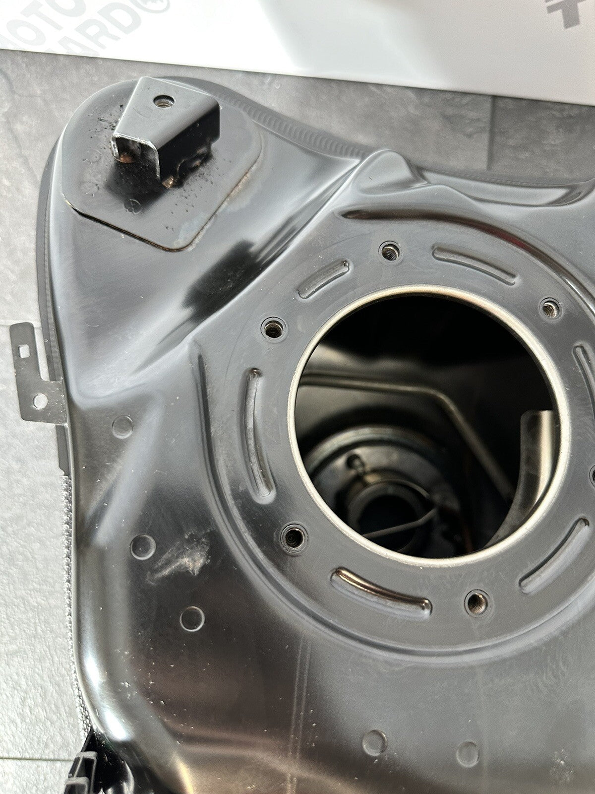 Triumph Trident 660 2022 Fuel Tank Petrol Tank 2962 Mile 2021-2024 OEM *UK ONLY*