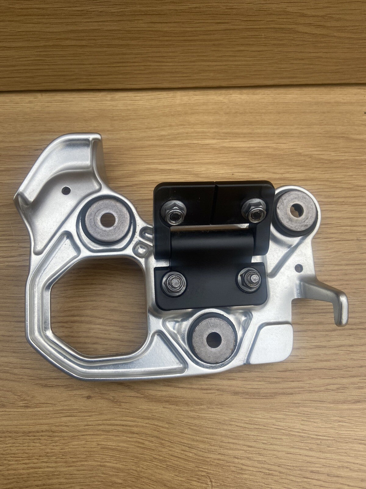 Triumph Street Triple 765 R Speedo Bracket Clock Bracket Dash Mount Pivot OEM
