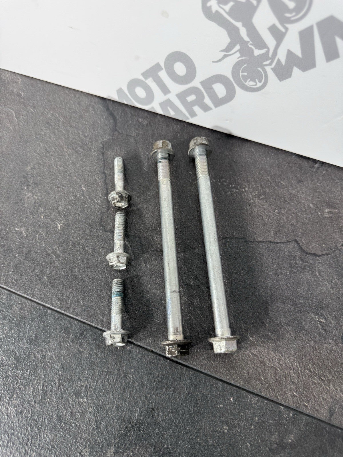 6953356b-2f7d-416d-8beb-90b05a49a907