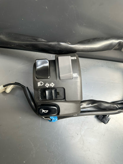 Yamaha Yzf R7 Yzf690 2022 - 2023 Left Side Switchgear R7 Left Switch OEM