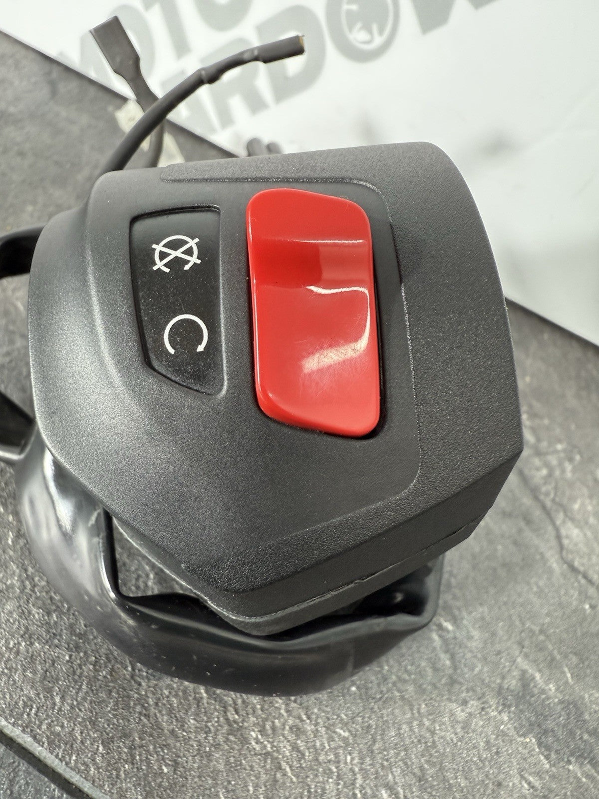 cd6f6efc-c998-47b6-9b2b-093b38aa806d