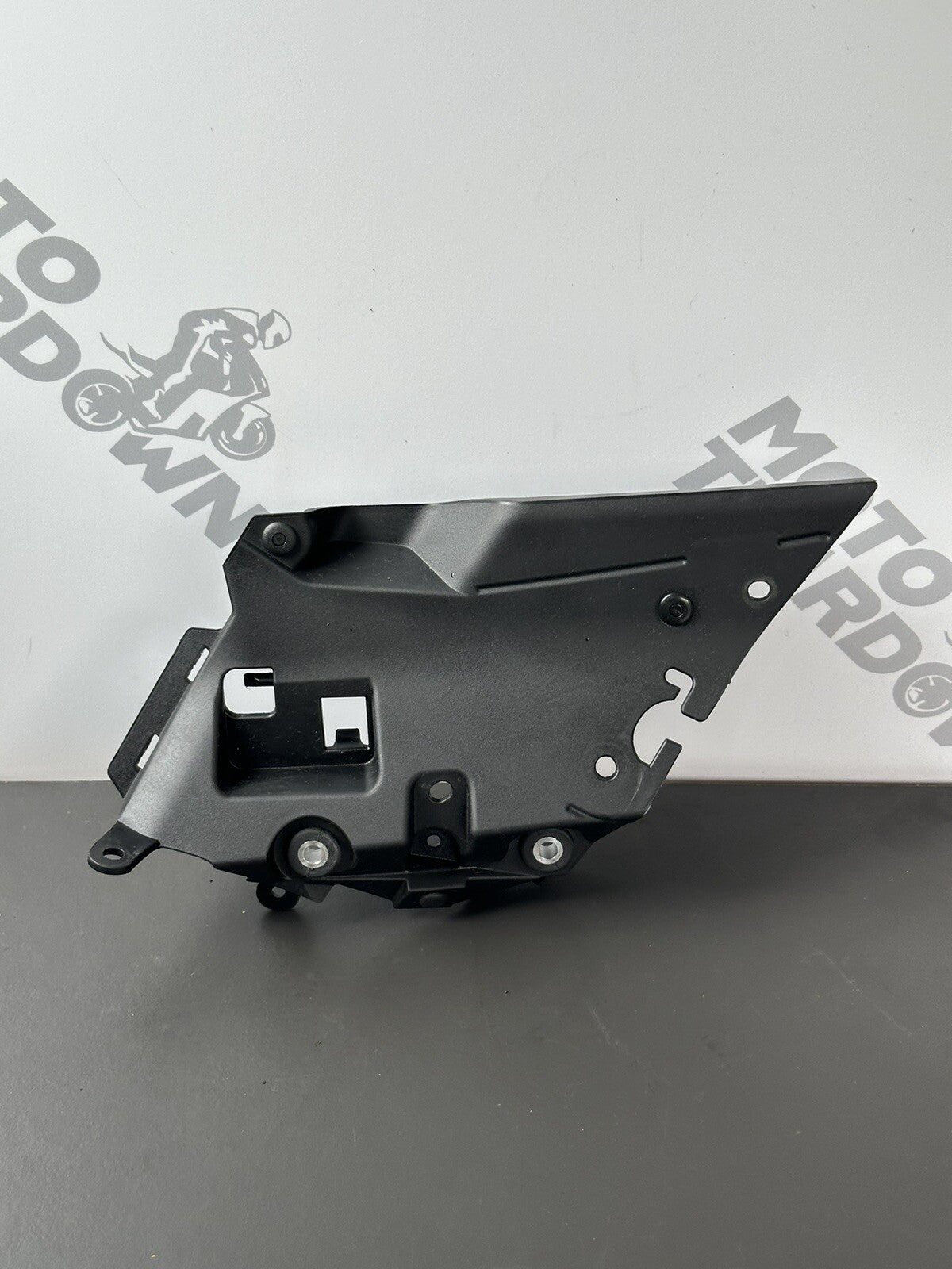 Yamaha MT09 ABS Front Left Side Fuel Tank Infill Fairing BS2-2172E-00 2017-2020