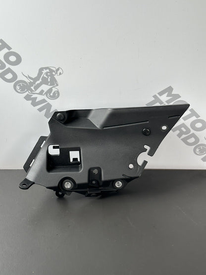Yamaha MT09 ABS Front Left Side Fuel Tank Infill Fairing BS2-2172E-00 2017-2020