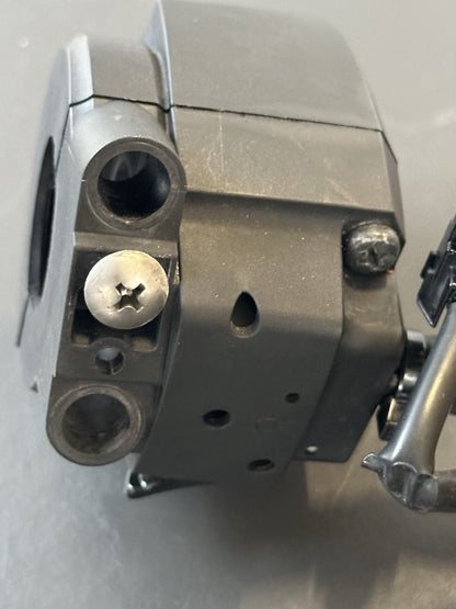 Suzuki GSXR600 GSXR750 Right handlebar switchgear start switch 2011-2016 DAMAGED