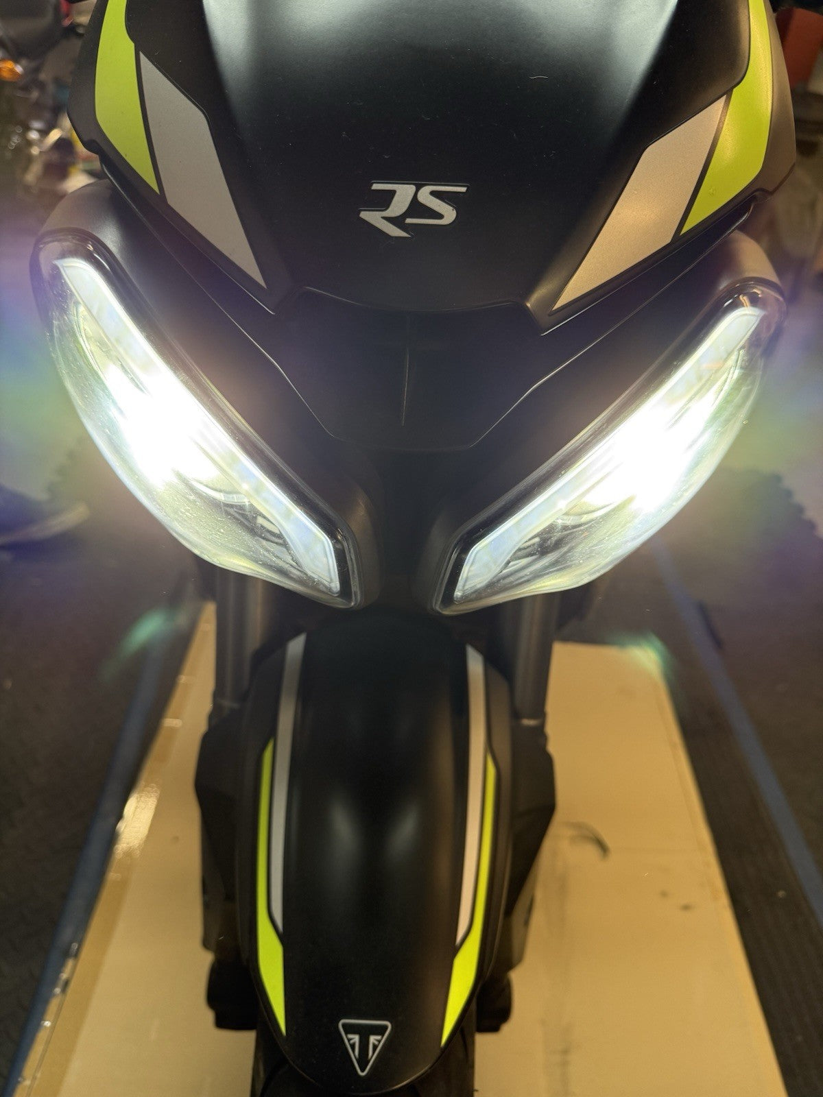 Triumph Street Triple 765 RS 2021 Headlights Lights DRL 21650 Mile 2020-2022 OEM