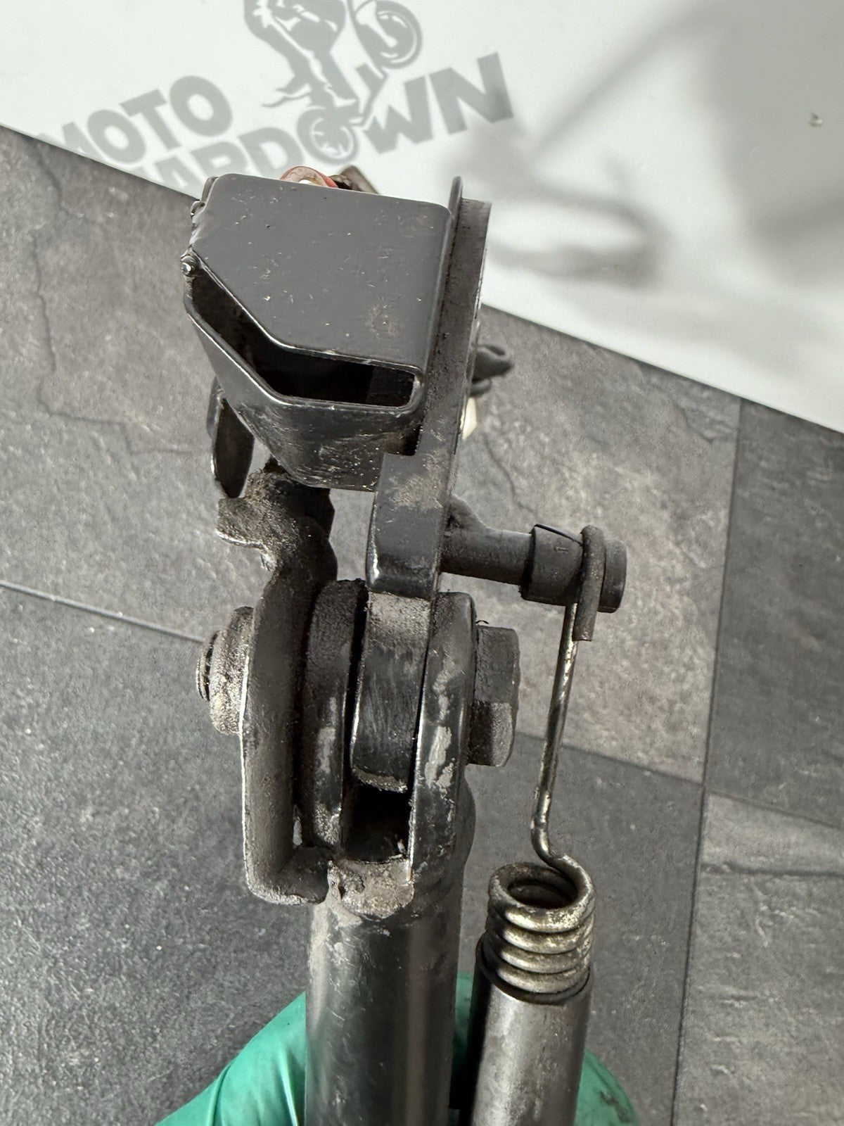 a859000b-f7c4-4bfe-9c09-b7c8df921d4e