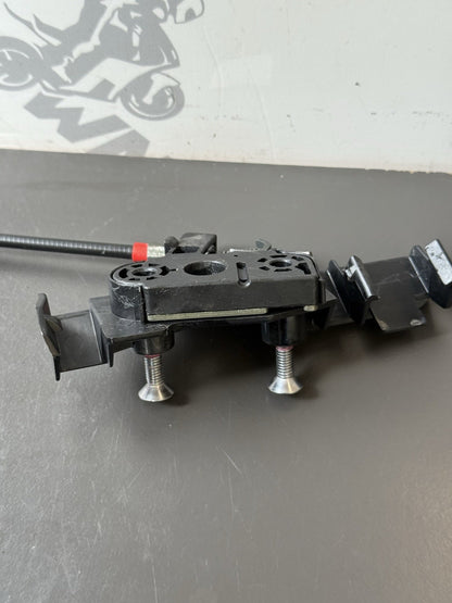 bcb85eee-52d6-4eaa-a6b1-c609bb27db54