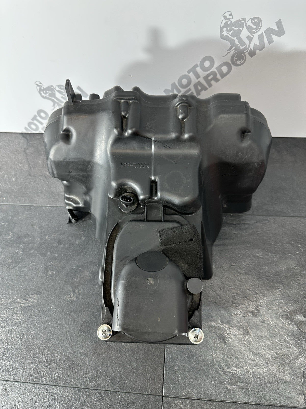 Kawasaki Z800 ABS 2016 Airbox & Filter 12691 Miles 2013-2018 OEM ZR800
