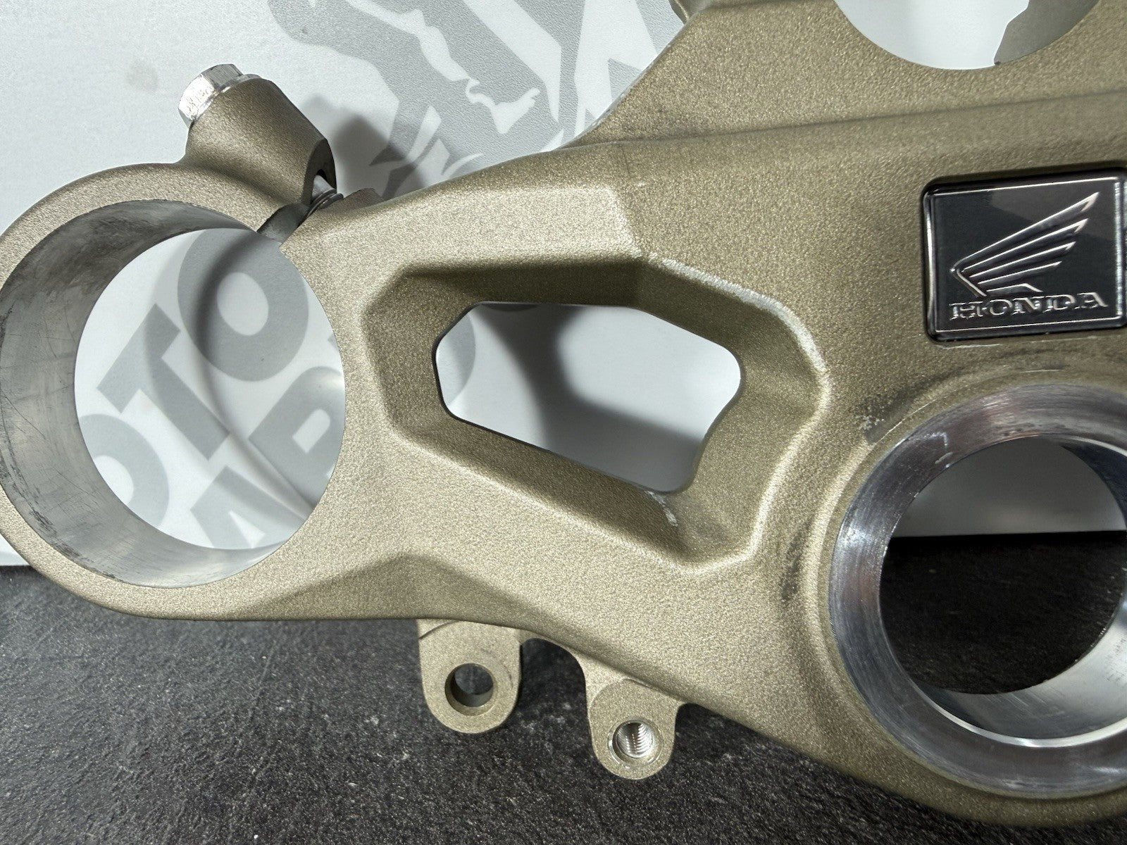 c79f922a-a616-4dc2-9da4-1e965595a8a5