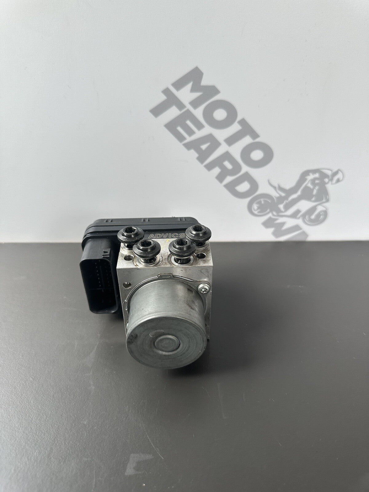 YAMAHA MT-07 ABS PUMP MODULATOR 2022 4855 Miles Yamaha MT07 ABS pump OEM