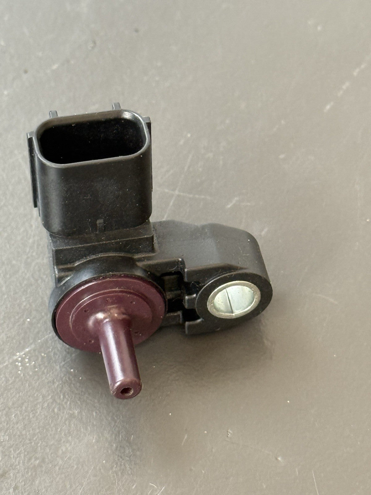 Triumph Trident 660 Air Sensor T1290975 Airbox Air Sensor 2021-2024 OEM Front