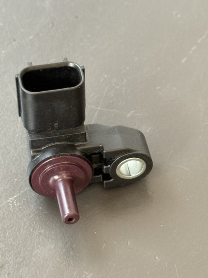 Triumph Trident 660 Air Sensor T1290975 Airbox Air Sensor 2021-2024 OEM Front