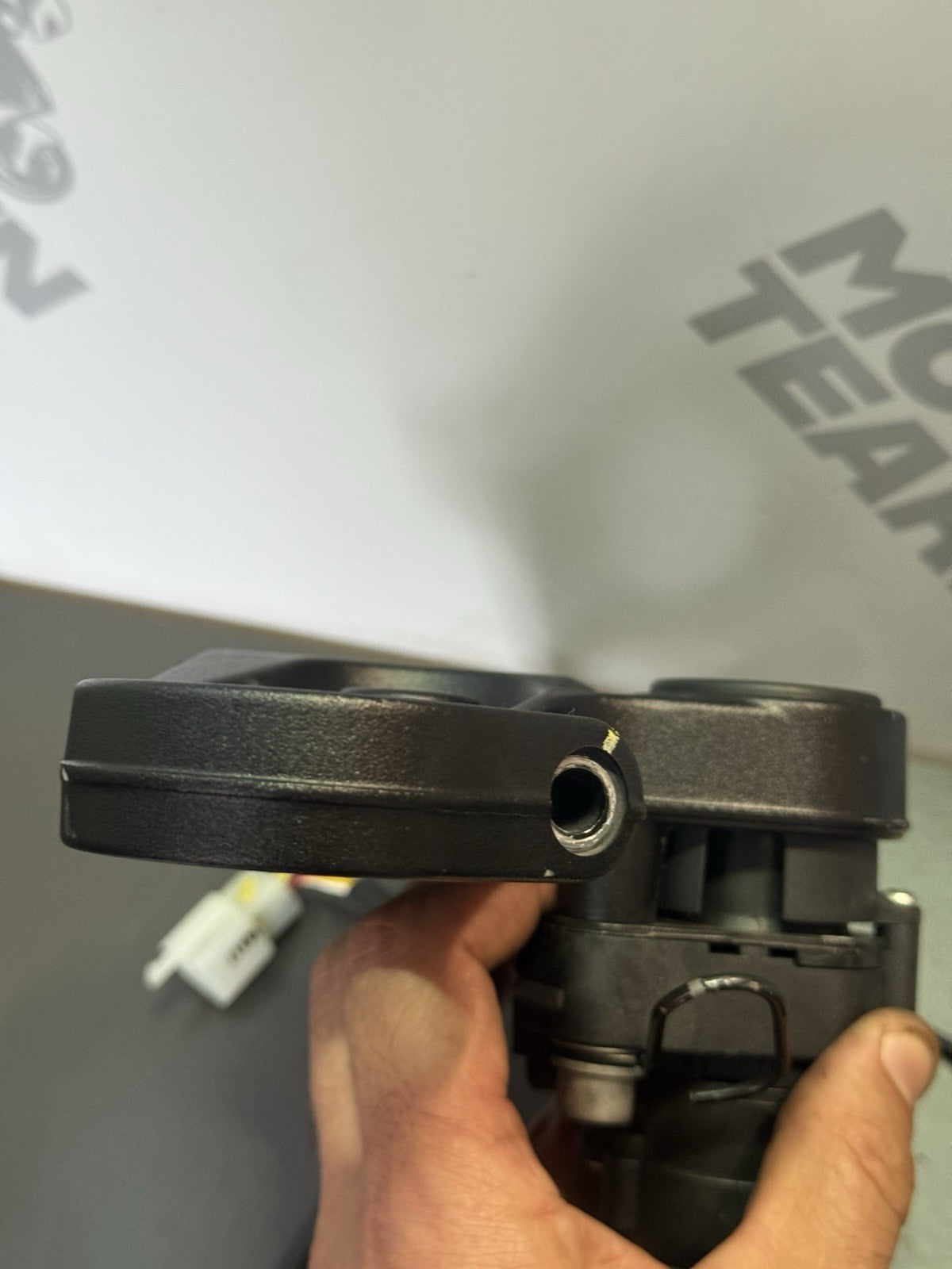 c1512adf-1b49-4ccc-806a-84e188fcc783