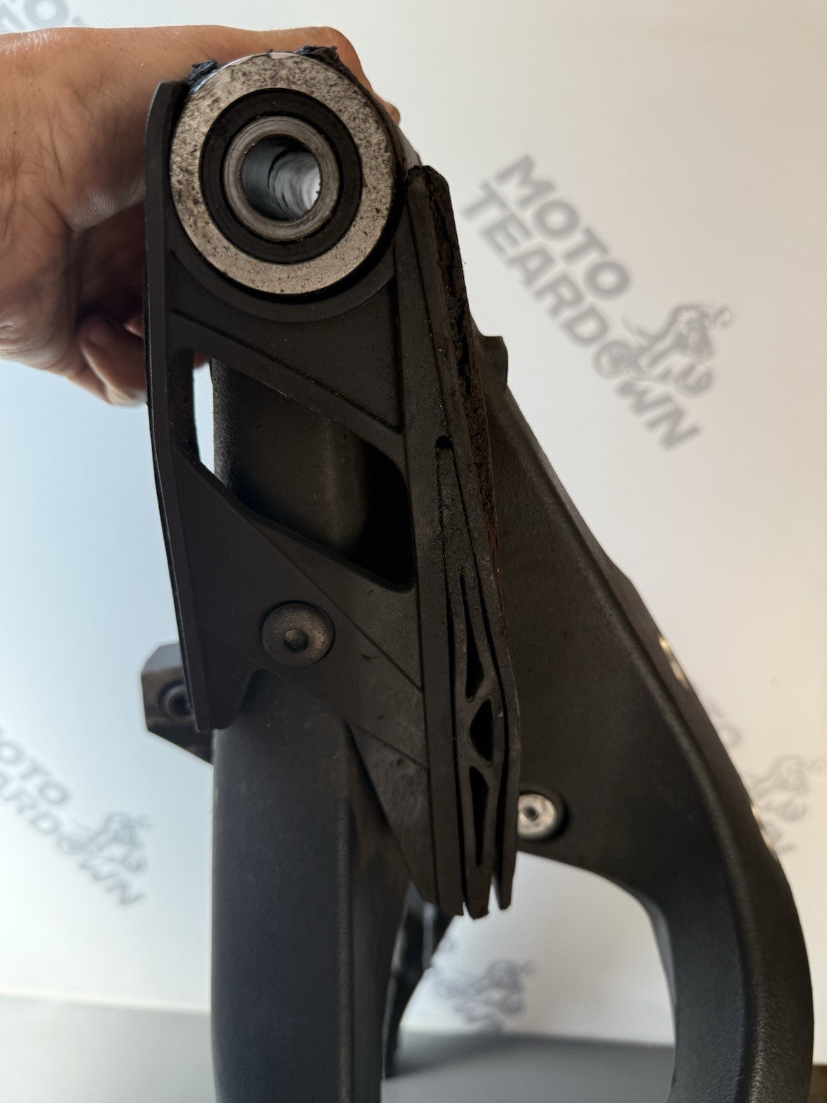 TRIUMPH STREET TRIPLE 675R SWINGING ARM SWING ARM 675R Swing Arm 2008-2011 OEM