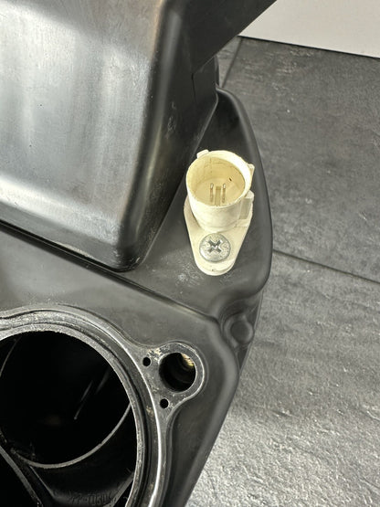 Suzuki GSXR 1000 2014 Air Box Airbox Air Filter Housing 22774 Miles 2009-2016