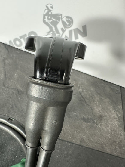 Triumph Street Triple 675 R 2015 Throttle Assembly Cables 2013-2016 16470 Miles