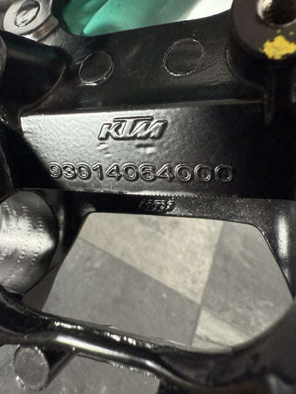 2d01d089-8384-4f69-8918-7164a29bb62e