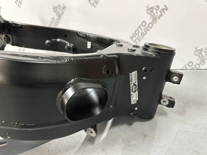 Suzuki GSXR 1300 2016 HAYABUSA Main Frame Chassis *CATEGORY N* 18408 Miles GEN 2